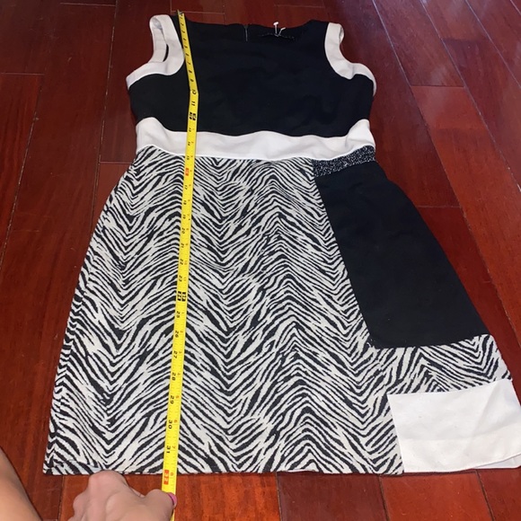 Black and white block and zebra print dress - Picture 3 of 4